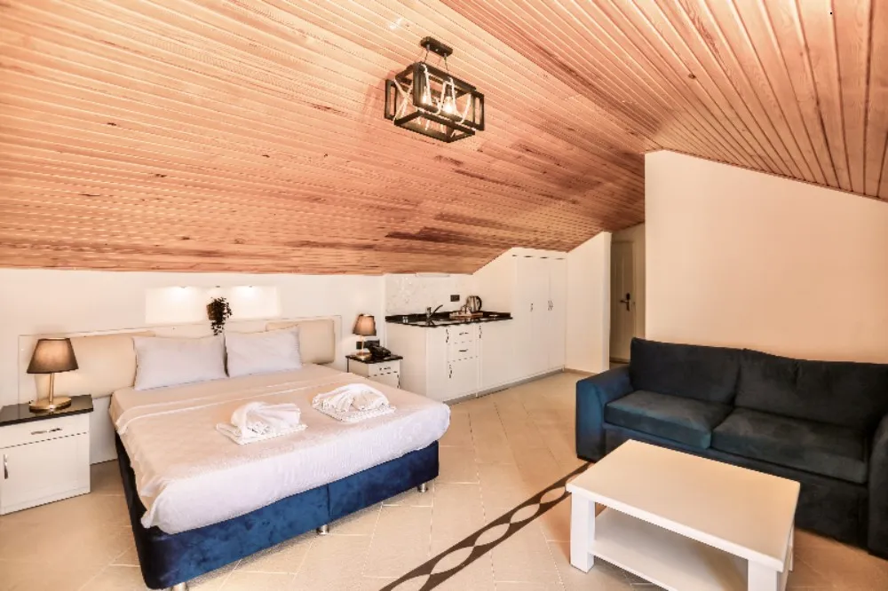 Çatı Katı Odaları